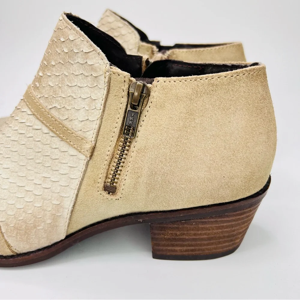 Charles By Charles David women’s size